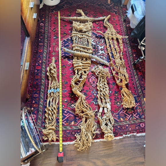 4 true MCM vintage hanging macrame plant holders - Picture 5 of 10
